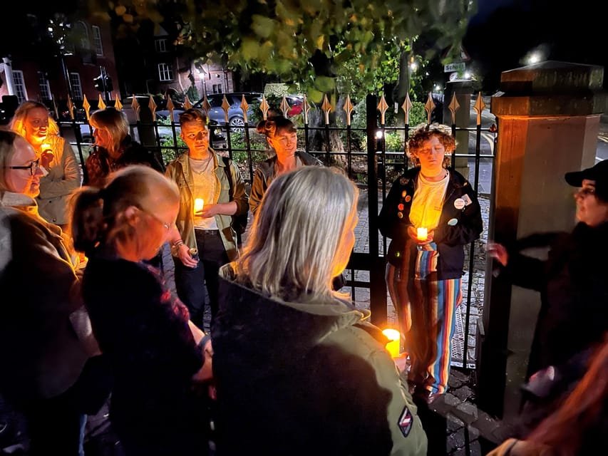 ghost tours in Chester ghost tour group