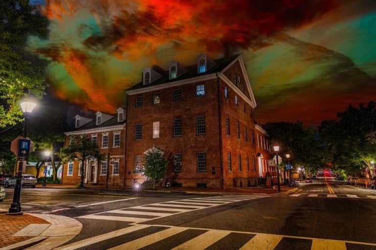 alexandria ghost tour boos and booze